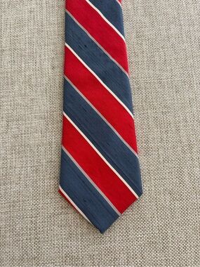 Christopher Hayes 100% Silk Repp Stripe Necktie Red Blue Ivory USA